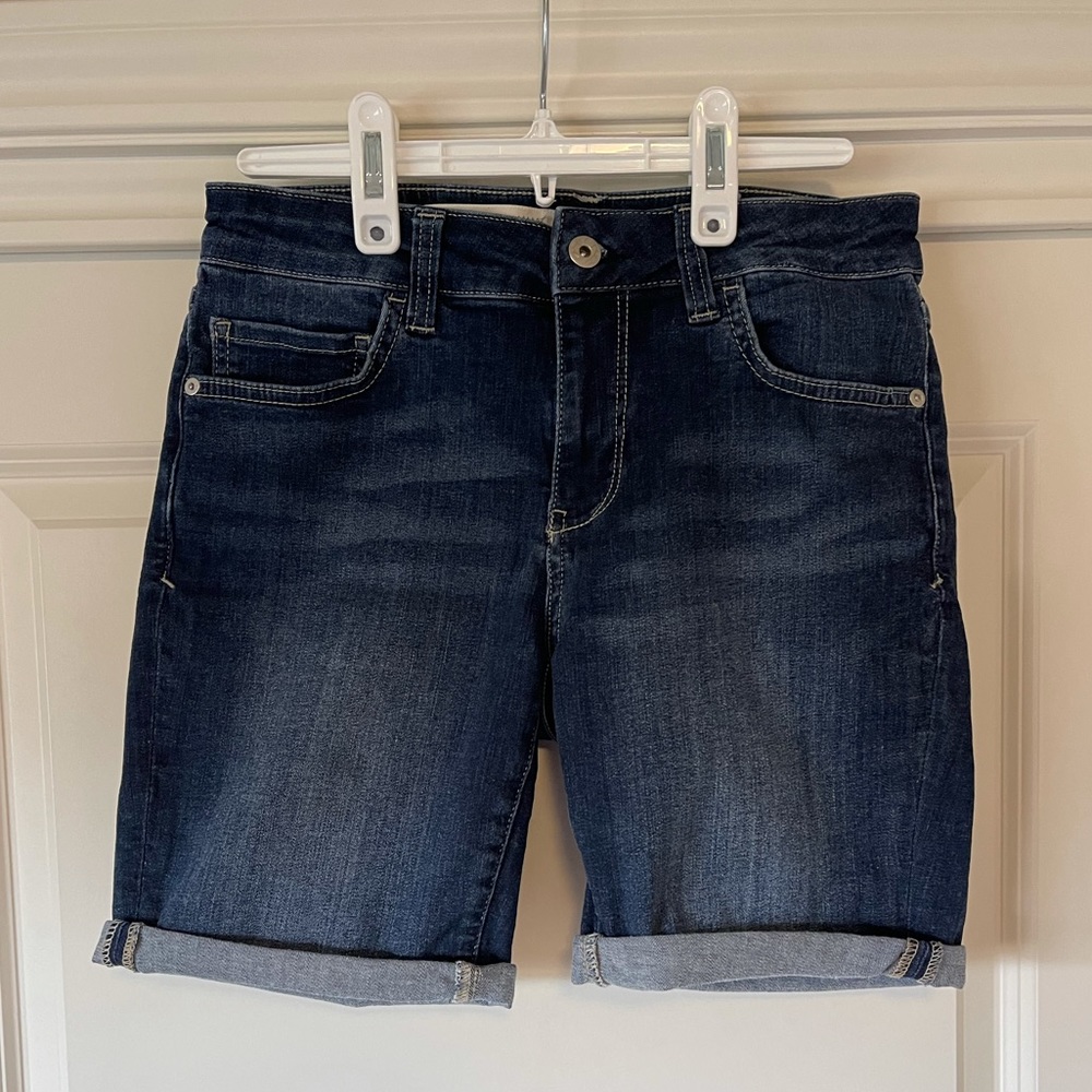 Pilcro and the Letterpress High-Rise Slim Short
